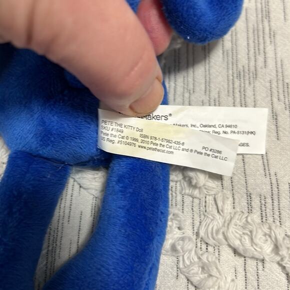 Mini Pete the Kitty Doll Plush Stuffed Animal - Picture 4 of 5